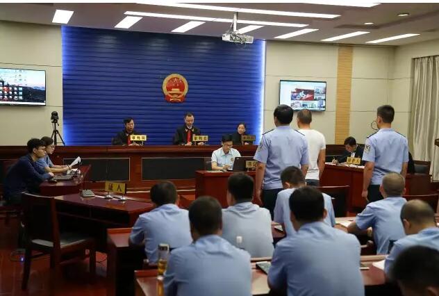 這時仙桃第一次使用視頻會議直播系統向全網模擬庭審